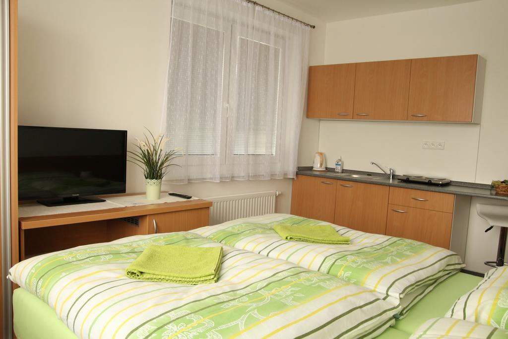 Penzion Bobule Stare Mesto  Room photo